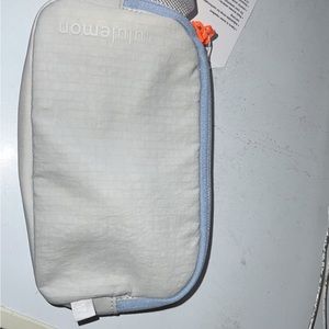 Lululemon Everywhere Belt Bag Mini